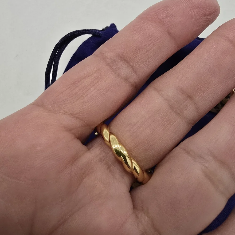 Tory Burch Twisted Pearl Ring Size 6